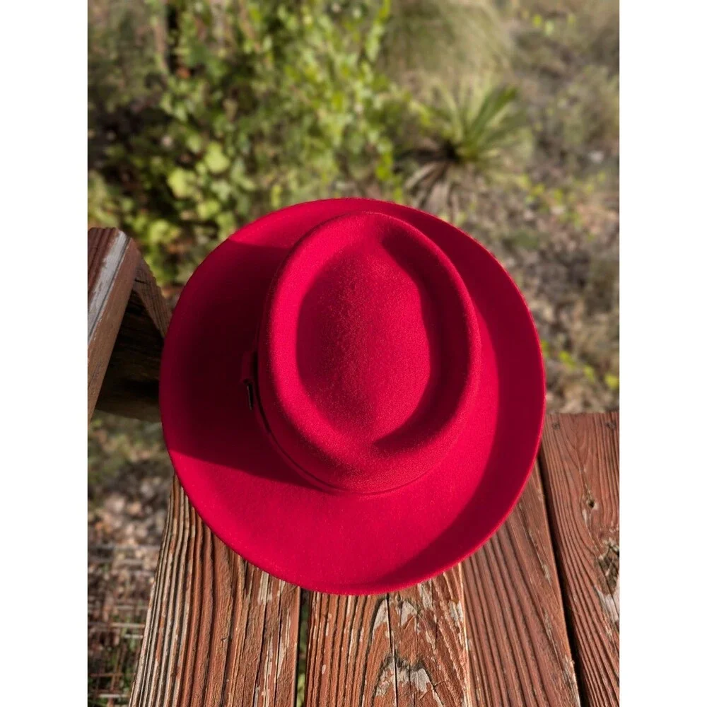 Vintage Outback Trading Co Blood RED Ascot 1322 100% Wool Hat Made In USA Medium